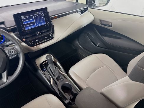 Used 2022 Toyota Corolla LE image 22