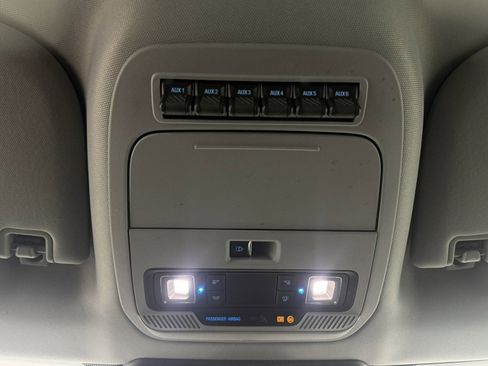 Used 2024 Ford F350 XLT w/ FX4 Off-Road Package image 21