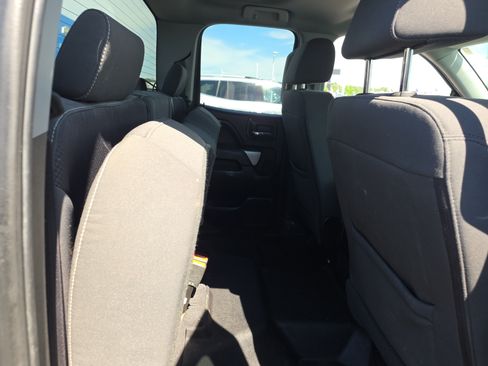 Used 2019 Chevrolet Silverado 1500 LT AWD/4WD image 11