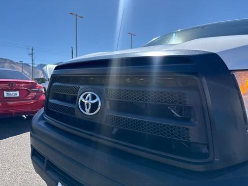 Used 2012 Toyota Tundra 4x4 Double Cab w/ Tow Pkg image 3