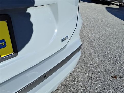 Used 2023 Nissan Kicks SR image 5