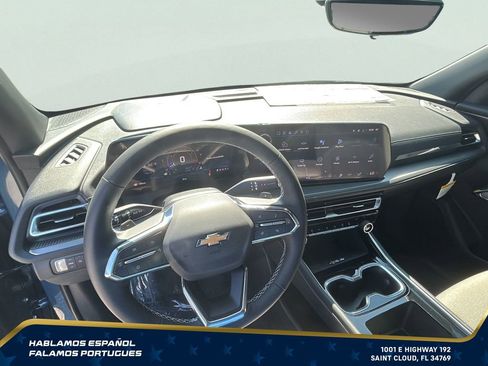 New 2026 Chevrolet Traverse LT w/ Driver Confidence Package FWD image 15
