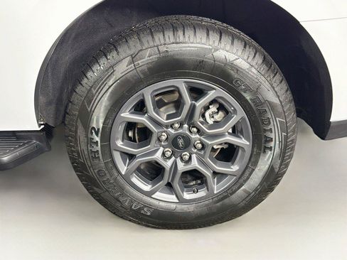 Used 2025 Ford Expedition Active AWD/4WD image 35