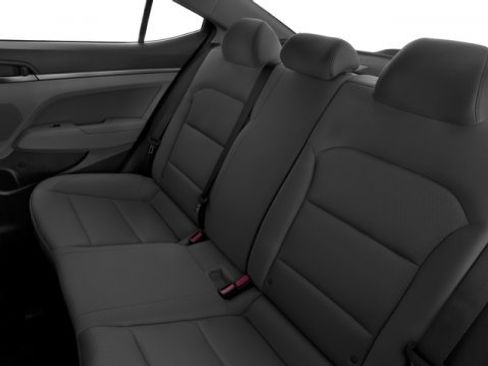 Used 2017 Hyundai Elantra SE image 17