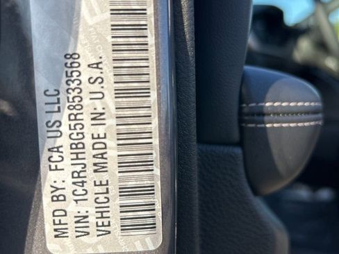 Certified 2024 Jeep Grand Cherokee Limited AWD/4WD image 51