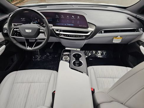 New 2026 Cadillac Lyriq Sport w/ LPO, Floor Liner Package AWD/4WD image 17