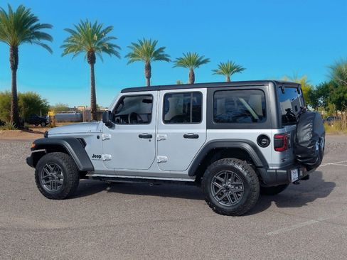 Used 2024 Jeep Wrangler Sport S image 3