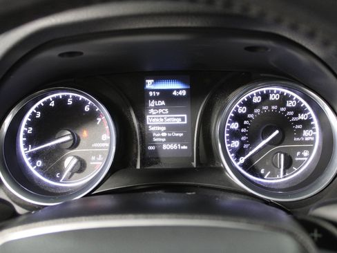 Used 2019 Toyota Camry SE FWD image 28