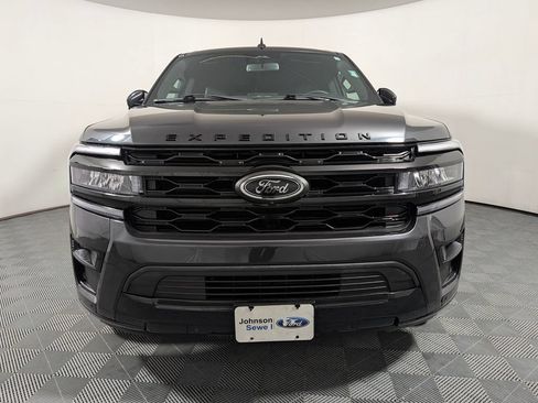 Certified 2024 Ford Expedition Limited RWD image 3