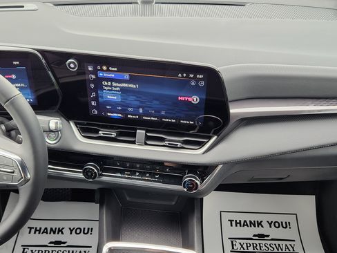 New 2026 Chevrolet Equinox LT FWD image 12