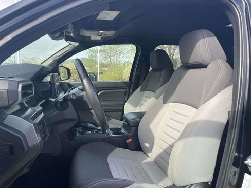 Used 2024 Toyota Tacoma TRD Off-Road image 19