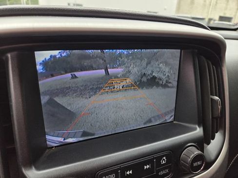 Used 2015 GMC Canyon SLE w/ SLE Convenience Package RWD image 16