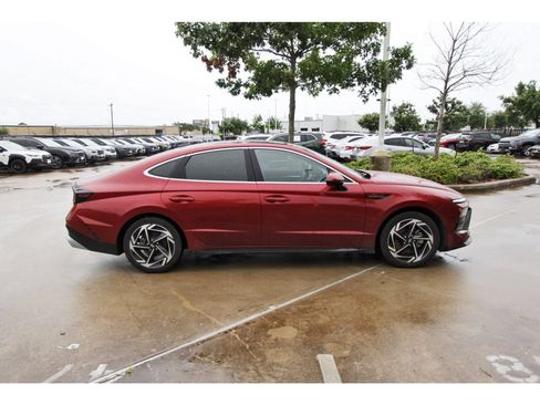 Used 2024 Hyundai Sonata SEL w/ Convenience Package FWD image 7