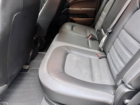 Used 2022 GMC Canyon AT4 AWD/4WD image 14