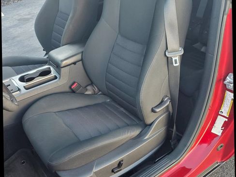 Used 2009 Dodge Challenger SE RWD image 11