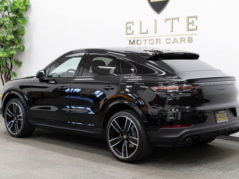 Used 2021 Porsche Cayenne Coupe AWD/4WD image 3