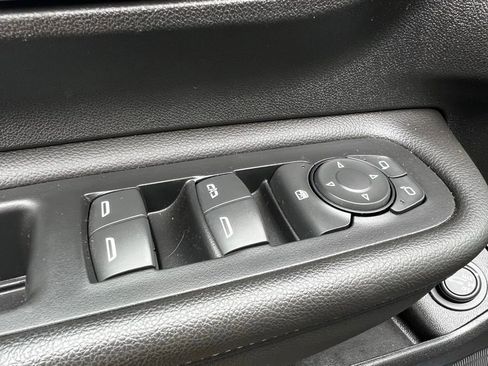 Used 2023 GMC Terrain SLT AWD/4WD image 28