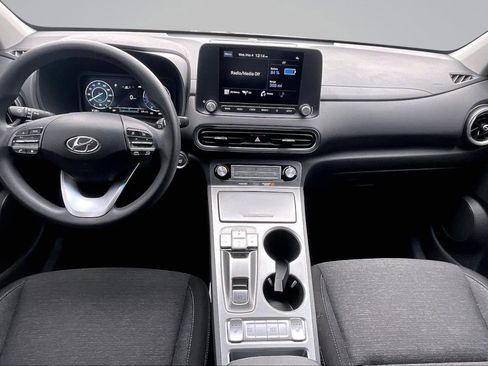 Used 2023 Hyundai Kona SE FWD image 16