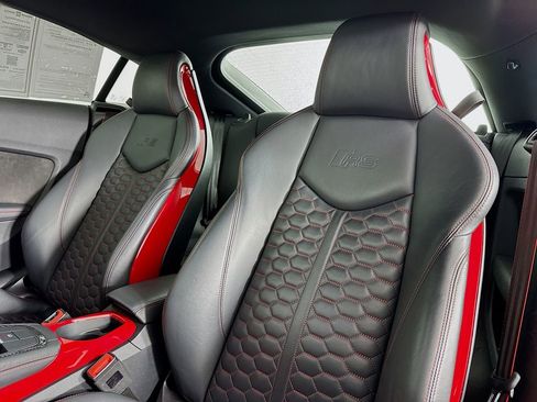 Used 2021 Audi TT RS image 32