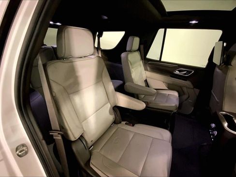 Used 2021 GMC Yukon SLT w/ SLT Luxury Plus Package AWD/4WD image 23