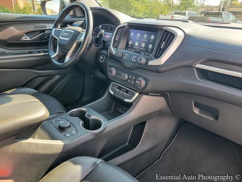 Used 2023 GMC Terrain SLT image 23