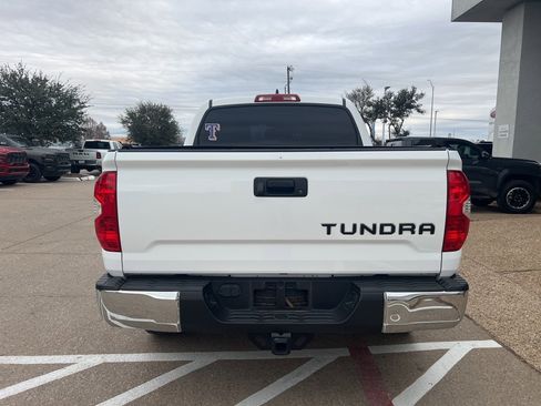 Used 2020 Toyota Tundra SR5 w/ SR5 Upgrade Package image 5