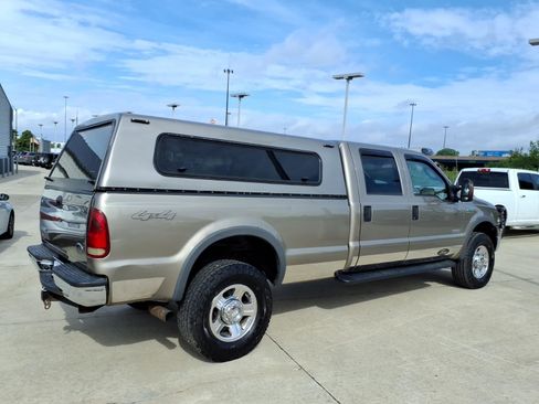 Used 2005 Ford F350 XLT AWD/4WD image 3