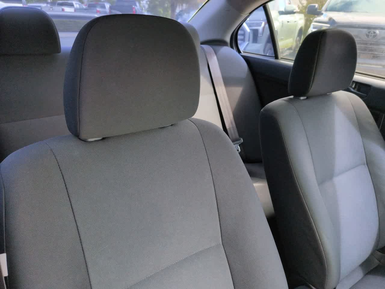 Used 2010 Mitsubishi Lancer DE FWD image 7