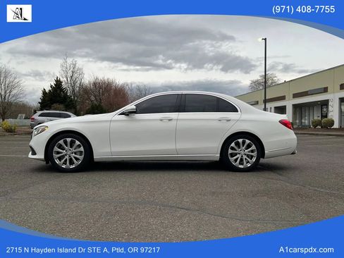 Used 2017 Mercedes-Benz E 300 w/ Premium 1 Package image 5