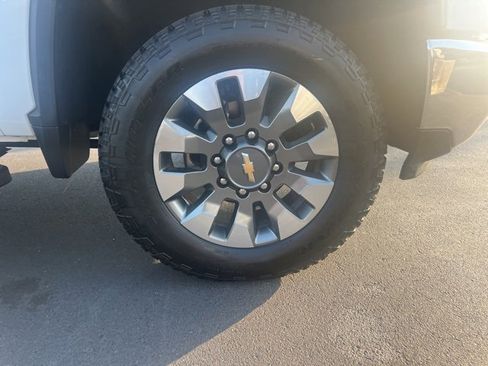 Used 2024 Chevrolet Silverado 2500 LTZ w/ LTZ Plus Package image 4