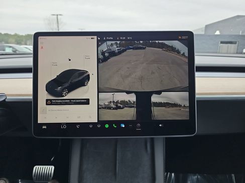 Used 2023 Tesla Model Y Long Range AWD/4WD image 28