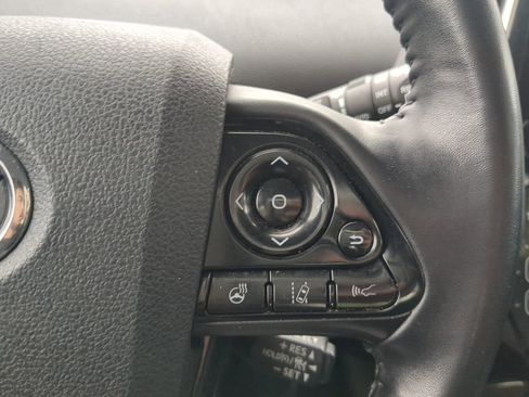 Used 2021 Toyota Prius Limited image 29