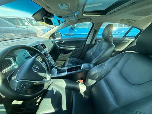 Used 2017 Volvo S60 T5 Inscription AWD/4WD image 5