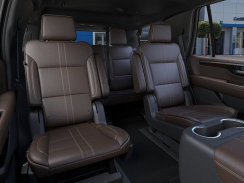 New 2026 Chevrolet Tahoe High Country w/ Sun And Tow Package AWD/4WD image 18