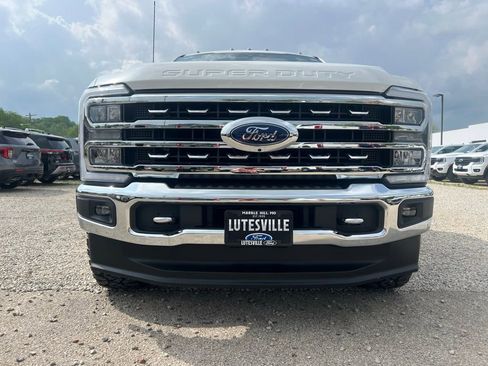 Used 2024 Ford F250 4x4 Crew Cab Super Duty image 3