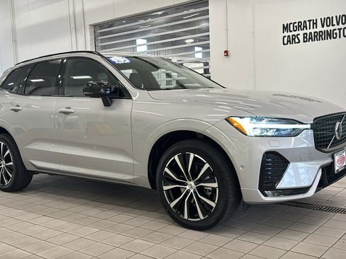 Used 2025 Volvo XC60 B5 Plus AWD/4WD image 3