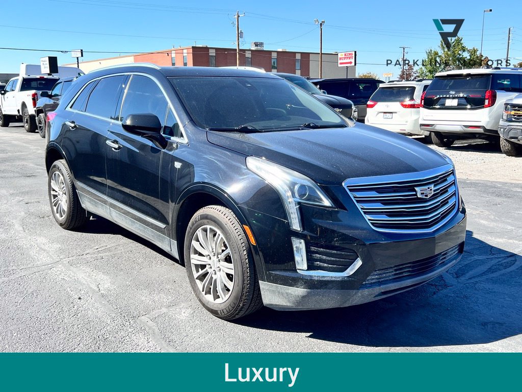 Used 2017 Cadillac XT5 Luxury w/ Driver Awareness Package FWD image 1