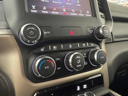 Used 2021 RAM 1500 Laramie AWD/4WD image 36