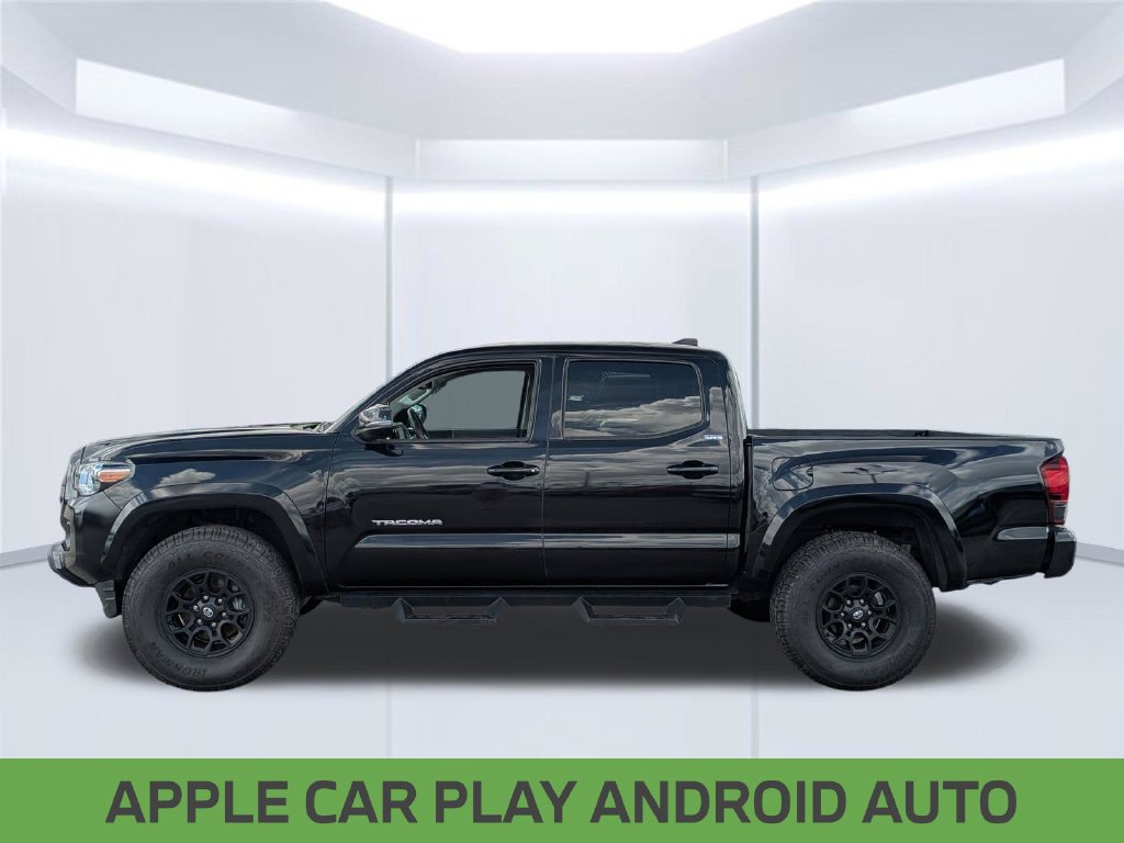 Used 2022 Toyota Tacoma SR5 w/ Technology Package RWD image 2