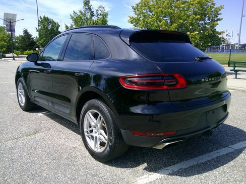Used 2017 Porsche Macan AWD/4WD image 5