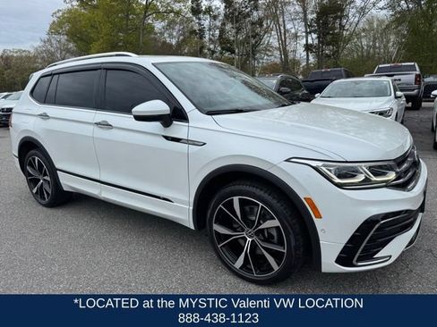 Certified 2024 Volkswagen Tiguan SEL R-Line AWD/4WD image 3