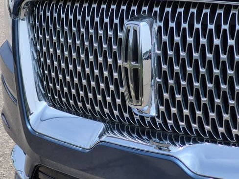 Used 2018 Lincoln Navigator L Reserve w/ Technology Package AWD/4WD image 12
