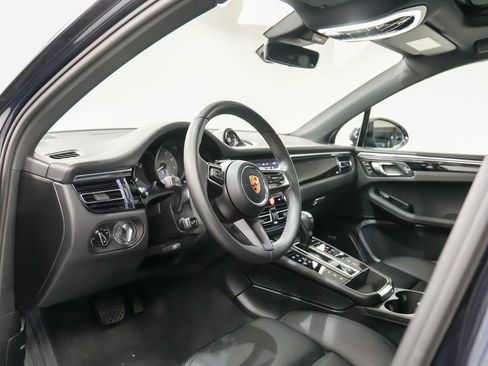 Used 2023 Porsche Macan S image 4
