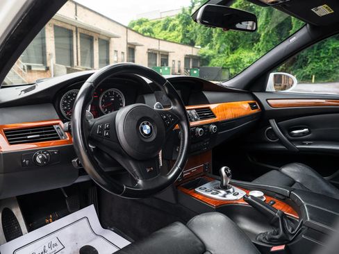 Used 2008 BMW M5 RWD image 19