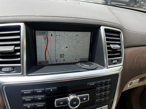 Used 2015 Mercedes-Benz GL 450 4MATIC image 40