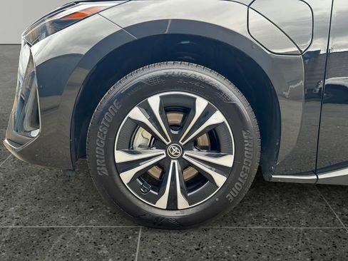 Used 2025 Toyota bZ4X FWD image 5