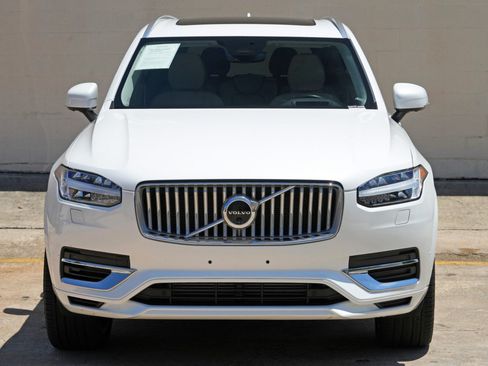 Used 2025 Volvo XC90 T8 Ultra w/ Protection Package Premier AWD/4WD image 52