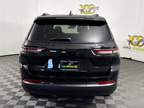 New 2025 Jeep Grand Cherokee L Limited w/ Black Appearance Package image 6