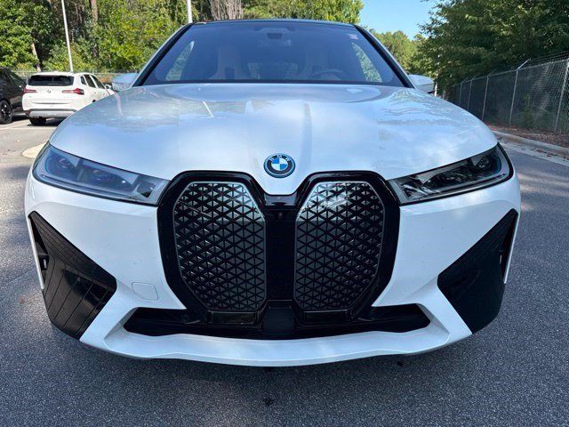 Used 2023 BMW iX xDrive50 w/ Premium Package AWD/4WD image 2