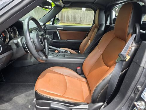 Used 2015 MAZDA MX-5 Miata Grand Touring w/ Premium Package RWD image 27